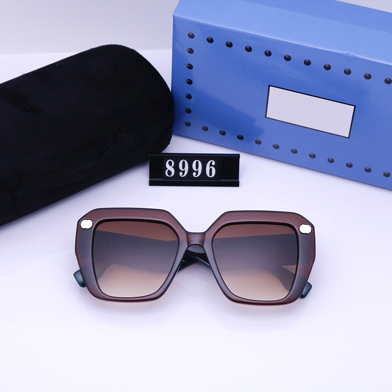 Designer Sunglass Stylish Mens Sunglasses Trend Womens UV Protection Glass Glasses For Driving Skinny Sunglasses With Free Box D22110403JX
Designer Sunglass Stylish Mens Sunglasses Trend Womens UV Protection Glass Glasses For Driving Skinny Sunglasses With Free Box D22110403JX
