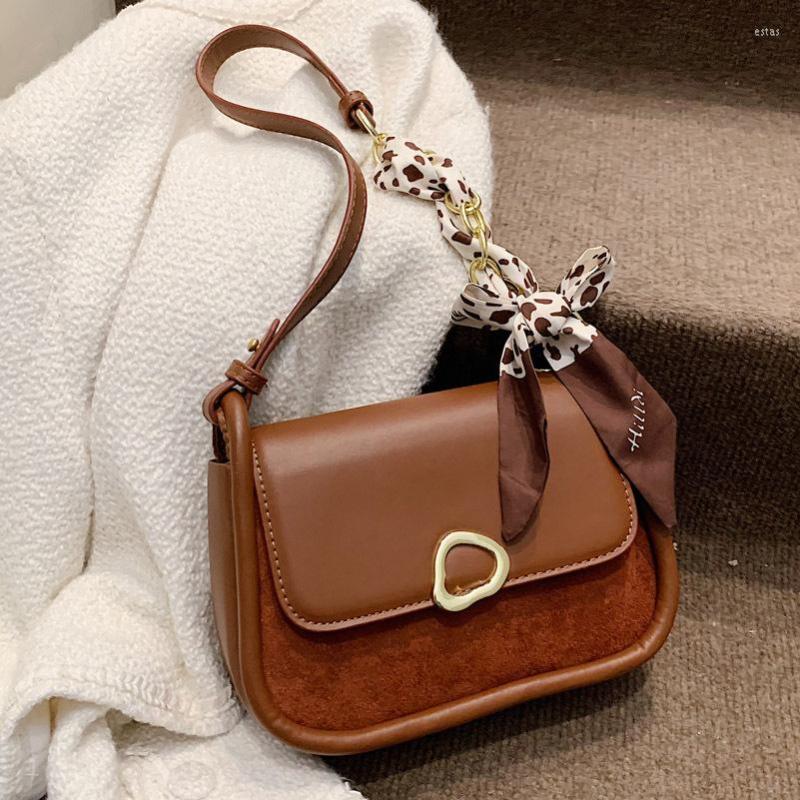 Evening Bags Vintage Matte Leather Underarm Crossbody Shoulder For Women 2022 Winter Brand Designer PU Ladies Handbags Small, Black
Evening Bags Vintage Matte Leather Underarm Crossbody Shoulder For Women 2022 Winter Brand Designer PU Ladies Handbags Small, Black