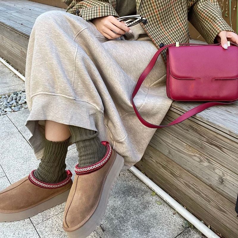 Snow Boots Ankle Boot Shoes Short Bottes Fashion Martin Designer Winter Warm Wool Real Leather Platform 35-42, Color#1 
Snow Boots Ankle Boot Shoes Short Bottes Fashion Martin Designer Winter Warm Wool Real Leather Platform 35-42, Color#1
