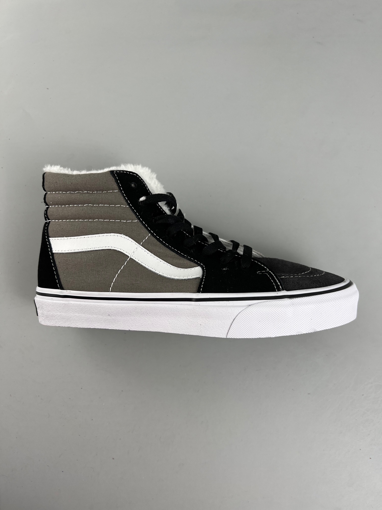 5A quality jump University Casual shoes Blue Jumpman mens Basketball Shoes white oreo metallic purple black cat bred men women sneakers, Box
5A quality jump University Casual shoes Blue Jumpman mens Basketball Shoes white oreo metallic purple black cat bred men women sneakers, Box