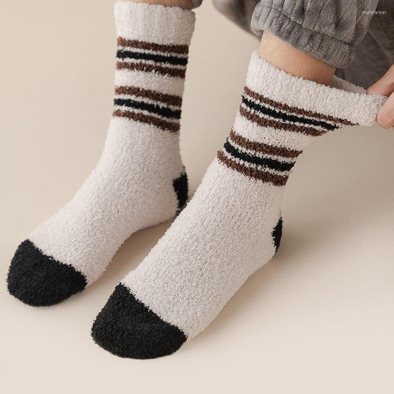 Men's Socks 1 Pair Men's Coral Fleece Fashion Color Stitching Stripe Middle Tube Winter Soft Floor
Men's Socks 1 Pair Men's Coral Fleece Fashion Color Stitching Stripe Middle Tube Winter Soft Floor