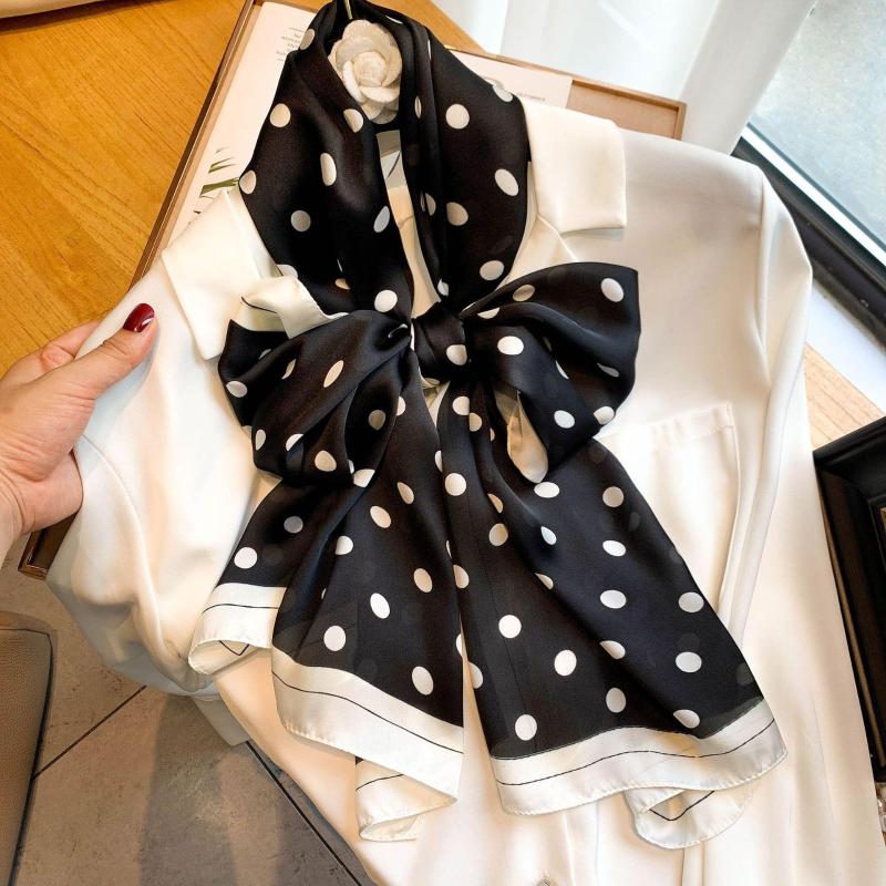 Scarves Fashion Shawls Dot Print Sunscreen Bandannas Europe And America Long Scarf Four Seasons Luxury 160X40CM Silk
Scarves Fashion Shawls Dot Print Sunscreen Bandannas Europe And America Long Scarf Four Seasons Luxury 160X40CM Silk