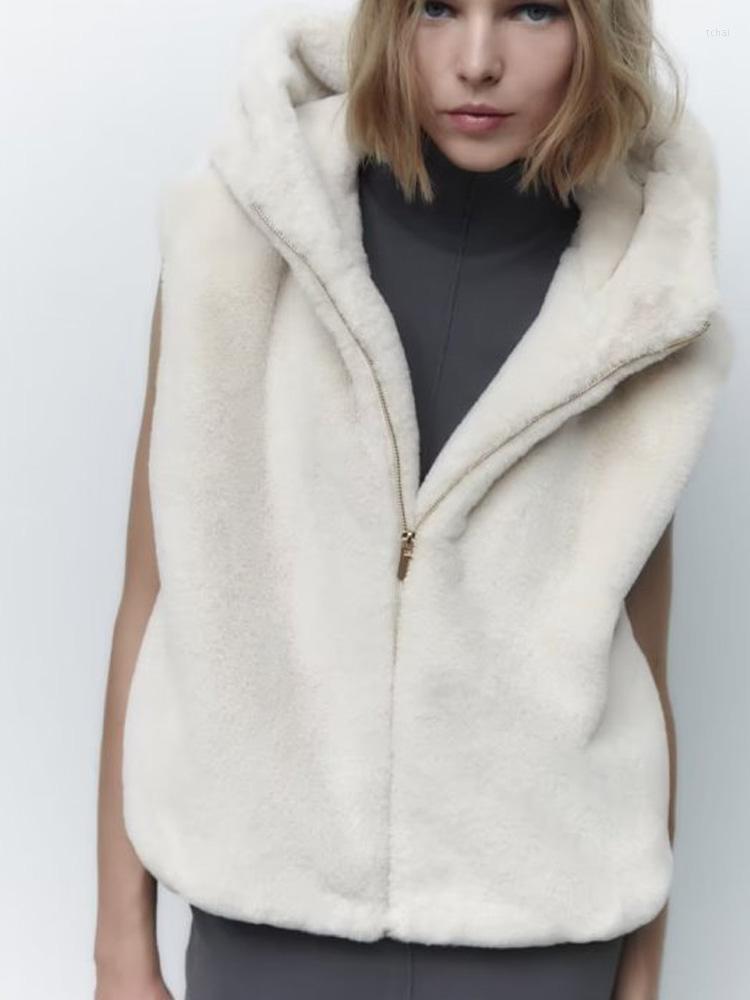 Women's Vests Kumsvag 2022 Autumn Women Faux Fur Coats Fashion Sweet Solid Hooded Zipper Female Elegant Street Waistcoat Vest Outerwear
Women's Vests Kumsvag 2022 Autumn Women Faux Fur Coats Fashion Sweet Solid Hooded Zipper Female Elegant Street Waistcoat Vest Outerwear