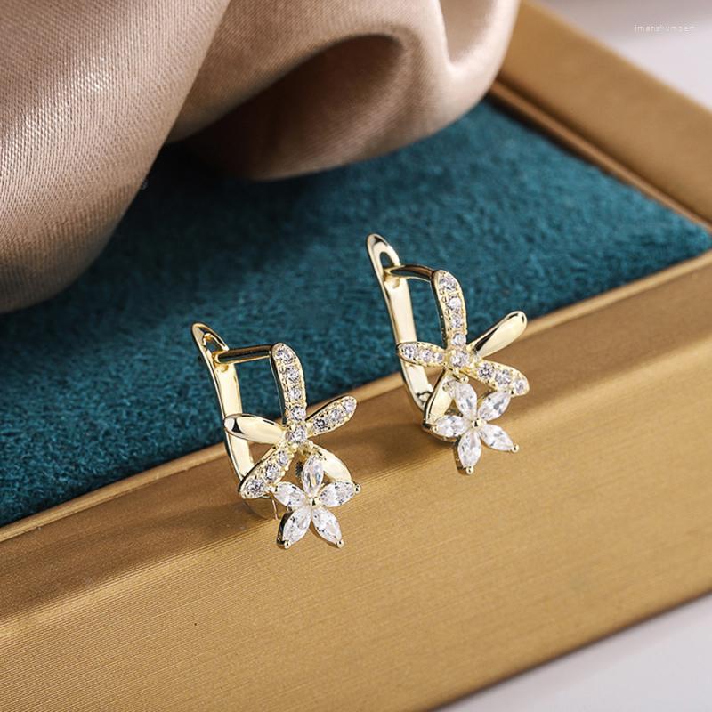 Hoop Earrings Fashion Elegant Delicate Sparkling Zircon Flower Stud Women's Romantic Luxury Jewelry Banquet
Hoop Earrings Fashion Elegant Delicate Sparkling Zircon Flower Stud Women's Romantic Luxury Jewelry Banquet