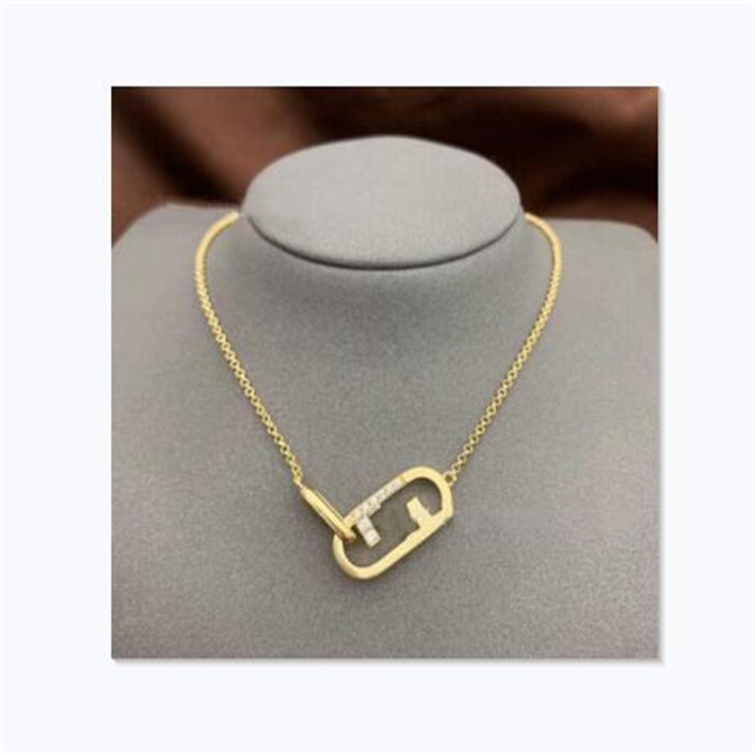 Women Designer Pendant Necklaces New Style Brass Simple Letter Necklace Luxury Fashion Jewelry
Women Designer Pendant Necklaces New Style Brass Simple Letter Necklace Luxury Fashion Jewelry