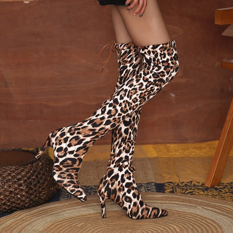 Over-knee Boots Autumn and Winter Plus Size Leopard Print Sexy High Heeled Boots with Pointed Toe, Black
Over-knee Boots Autumn and Winter Plus Size Leopard Print Sexy High Heeled Boots with Pointed Toe, Black