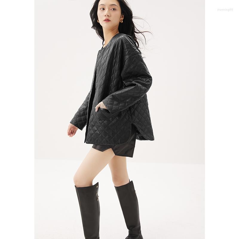 Women's Leather Design Fashion High Quality Luxury Covered Button Pockets Autumn/Winter Real Jacket Women Sheepskin O-Neck Coats, Black
Women's Leather Design Fashion High Quality Luxury Covered Button Pockets Autumn/Winter Real Jacket Women Sheepskin O-Neck Coats, Black