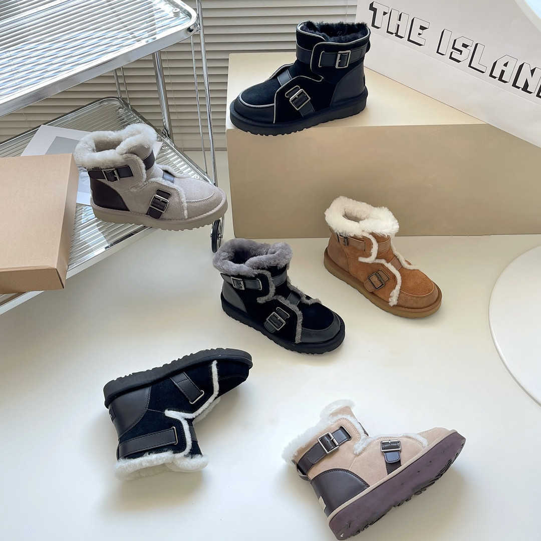 Winter Warm Boot Designer Woman Australia Snow fur shearling plush wool Boot Classic dune Mini Buckle Motorcycle locomotive Ankle Booties wggs For Women, Real pic pls contact
Winter Warm Boot Designer Woman Australia Snow fur shearling plush wool Boot Classic dune Mini Buckle Motorcycle locomotive Ankle Booties wggs For Women, Real pic pls contact