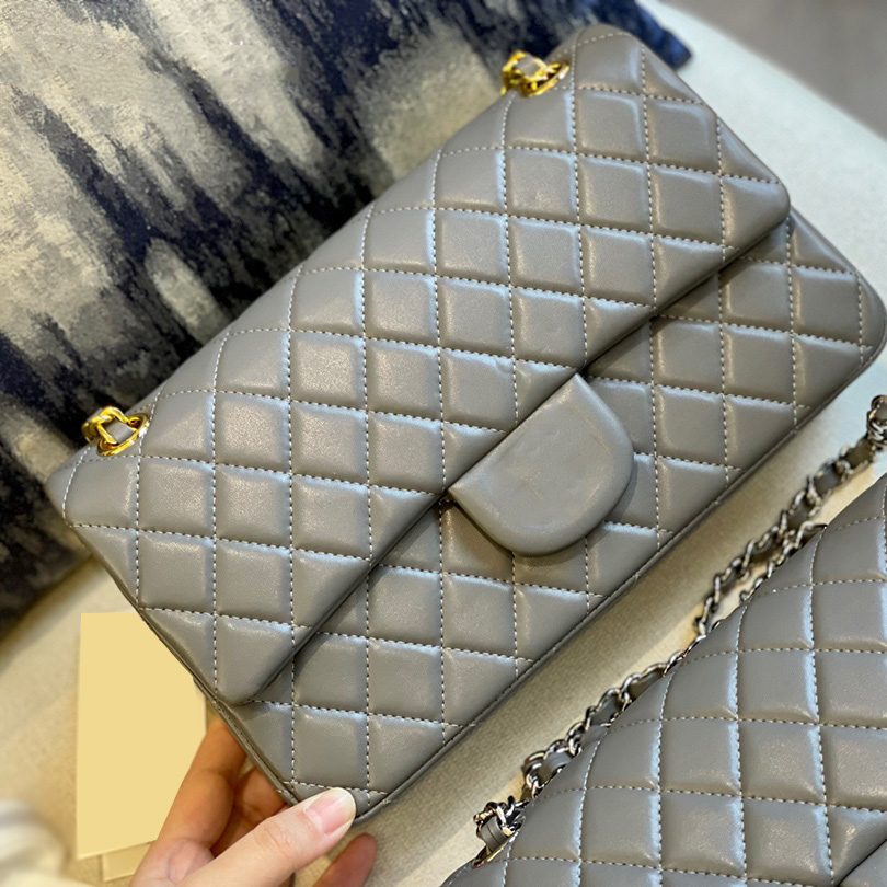 Womens Designer Cross Body Lambskin Quilted Bags Classic C Medium Purse Gold/Silver Matelasse Chain Shoulder Handbags Designer Multi Pochette Clutch Pocket 25cm, Box
Womens Designer Cross Body Lambskin Quilted Bags Classic C Medium Purse Gold/Silver Matelasse Chain Shoulder Handbags Designer Multi Pochette Clutch Pocket 25cm, Box