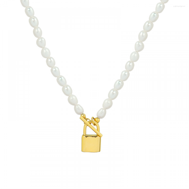 Choker FINE4U 18K Gold Plated OT Chain Padlock Pendant Necklace Cool Style Freshwater Pearl For Women Teen Girls
Choker FINE4U 18K Gold Plated OT Chain Padlock Pendant Necklace Cool Style Freshwater Pearl For Women Teen Girls
