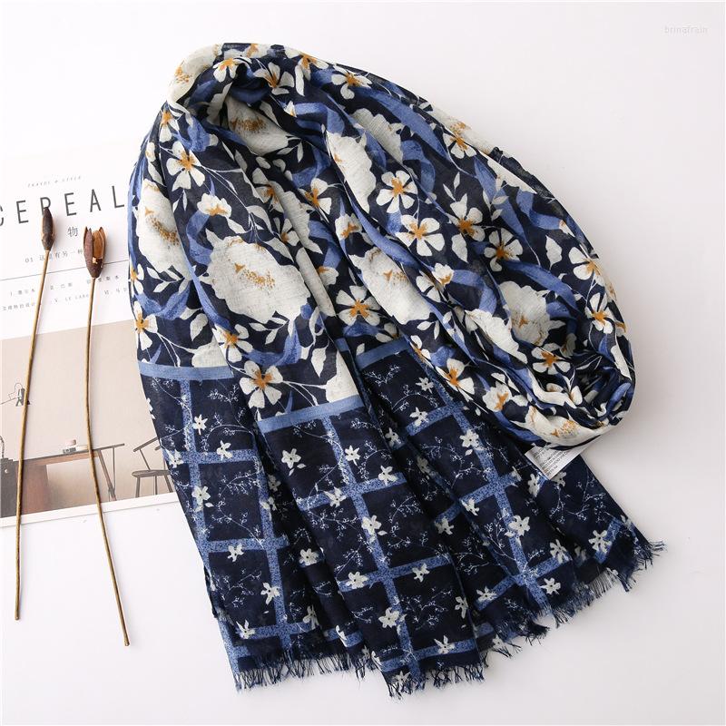 Scarves 2022 Spring Vintage Flower Print Shawls Women Long Soft Trendy Floral Fringe Scarf Wrap Hijab Muffler
Scarves 2022 Spring Vintage Flower Print Shawls Women Long Soft Trendy Floral Fringe Scarf Wrap Hijab Muffler