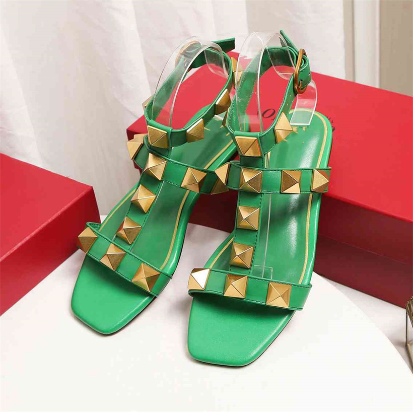 2022 Designer Valentine Male Women's Slippers Nude Leather Shoes Medium Heels Of Sandals nnz
2022 Designer Valentine Male Women's Slippers Nude Leather Shoes Medium Heels Of Sandals nnz