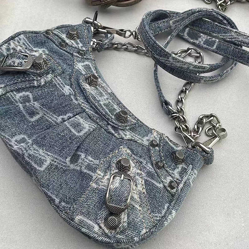 AHer Max Design leather Balenicass biker bag Net Red Women's Fashion Casual Denim Jacquard Chain Motorcycle Set Drill Rivet One Shoulder Tidy, Denim blue
AHer Max Design leather Balenicass biker bag Net Red Women's Fashion Casual Denim Jacquard Chain Motorcycle Set Drill Rivet One Shoulder Tidy, Denim blue