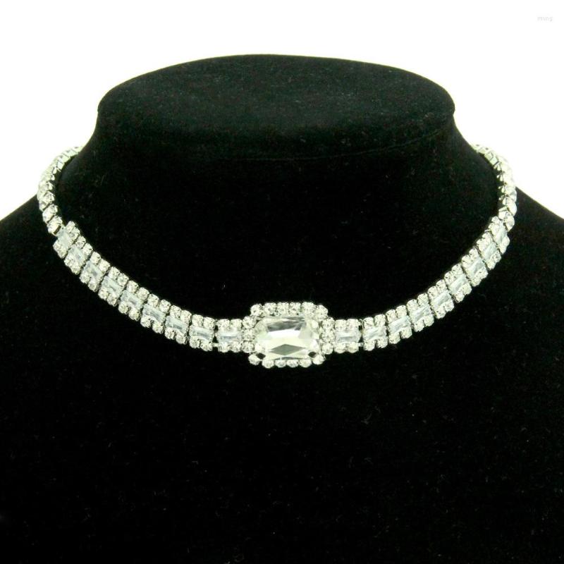 Choker Rhinestone Necklace For Women Fashion Linked Neck Chain Girl's Party Jewelry Accessories Aesthetic Iced Out Pendant
Choker Rhinestone Necklace For Women Fashion Linked Neck Chain Girl's Party Jewelry Accessories Aesthetic Iced Out Pendant