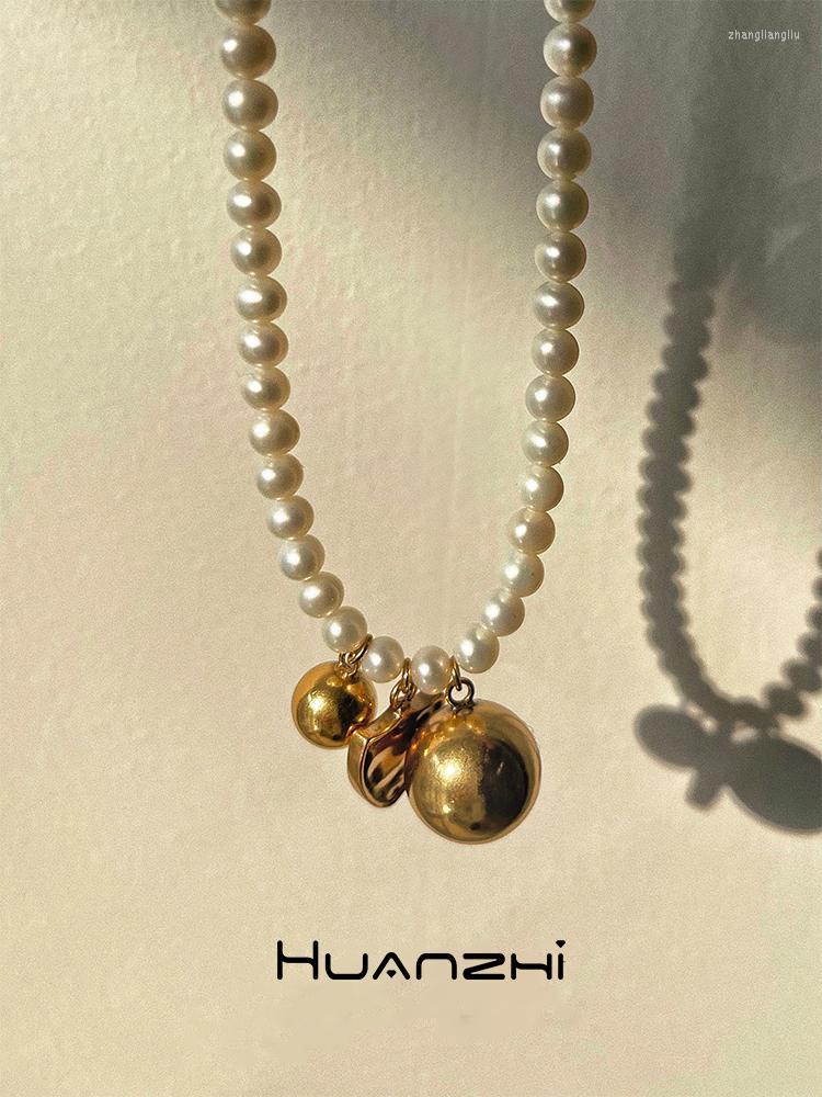 Pendant Necklaces HUANZHI 2022 Design Vintage Gold Colour Shield Ball Baroque Pearl Necklace For Women Party Travel Accessories
Pendant Necklaces HUANZHI 2022 Design Vintage Gold Colour Shield Ball Baroque Pearl Necklace For Women Party Travel Accessories