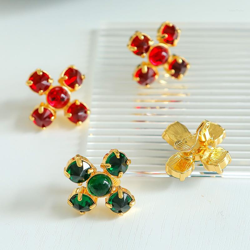 Backs Earrings Handmade Glass Crystal Two-color European And American Pierced Flower Shaped Fashion Copper Female
Backs Earrings Handmade Glass Crystal Two-color European And American Pierced Flower Shaped Fashion Copper Female