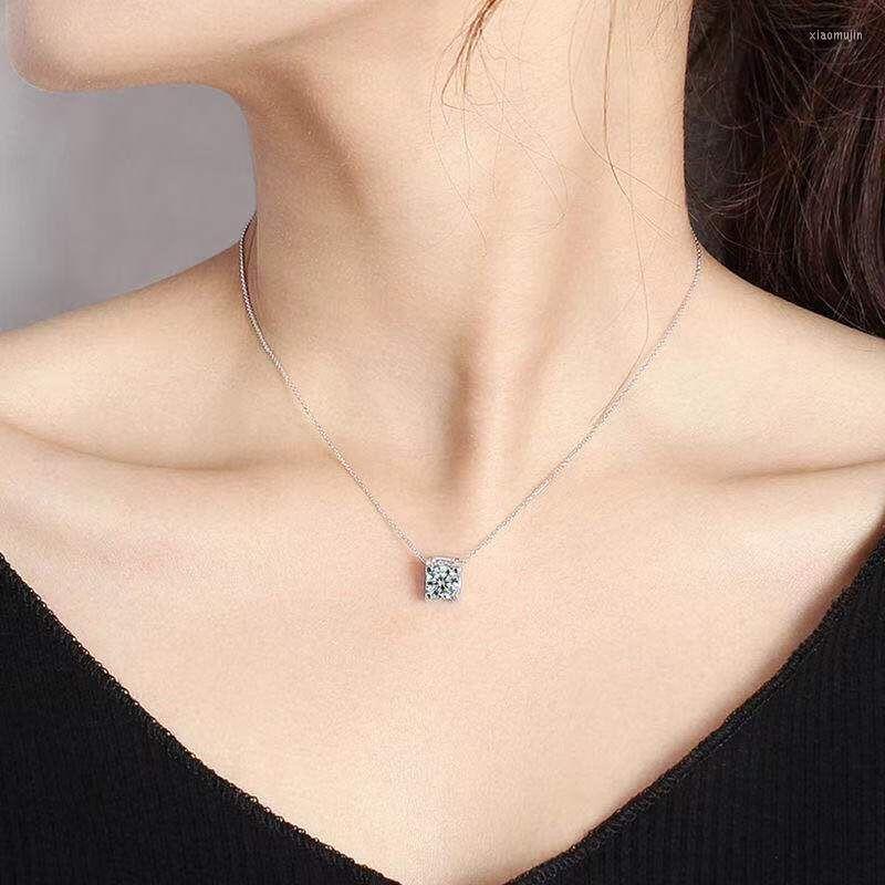 Pendant Necklaces Genuine Moissanite Necklace Female Bull Head Single Diamond Fashion Versatile S925 Sterling Silver Gift
Pendant Necklaces Genuine Moissanite Necklace Female Bull Head Single Diamond Fashion Versatile S925 Sterling Silver Gift