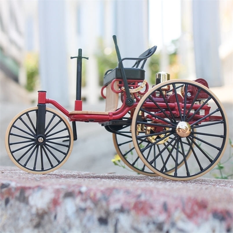 Electric RC Car 1 12 1886 Vintage Classic car No 1 alloy model simulation tricycle Toy For Children Gift Collection 221103
Electric RC Car 1 12 1886 Vintage Classic car No 1 alloy model simulation tricycle Toy For Children Gift Collection 221103