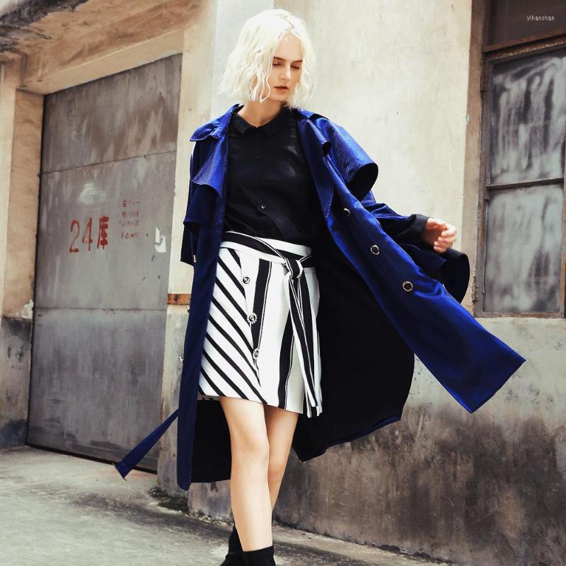 Women' Trench Coats 2022 Ashion Spring Autumn Ladies Windbreaker Shine Irregular Flash Lapel Double-breasted Medium Long Cocoon Coat, Black
Women' Trench Coats 2022 Ashion Spring Autumn Ladies Windbreaker Shine Irregular Flash Lapel Double-breasted Medium Long Cocoon Coat, Black