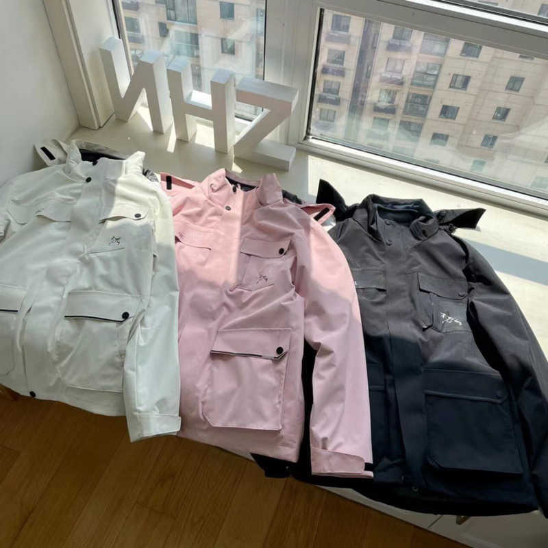 High version Arc mens designer storm jacket three-in-one waterproof windproof cardigan coat womens multi-pocket hooded top, White
High version Arc mens designer storm jacket three-in-one waterproof windproof cardigan coat womens multi-pocket hooded top, White