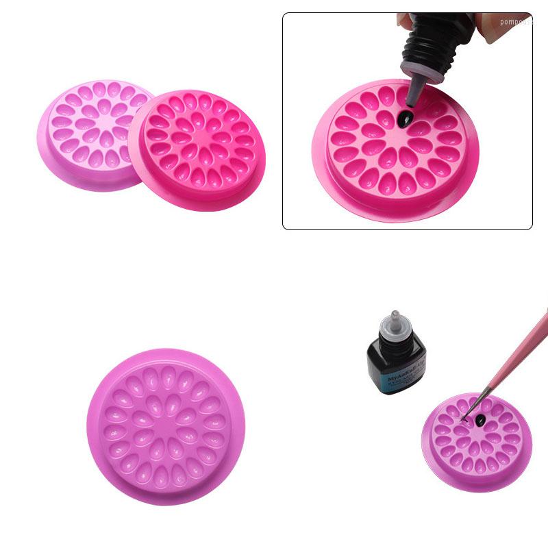 False Eyelashes 20 Pcs 6 Colors Glue Gasket Eyelash Holder Adhesive Pallet Extension Pads Stand On Plastic
False Eyelashes 20 Pcs 6 Colors Glue Gasket Eyelash Holder Adhesive Pallet Extension Pads Stand On Plastic