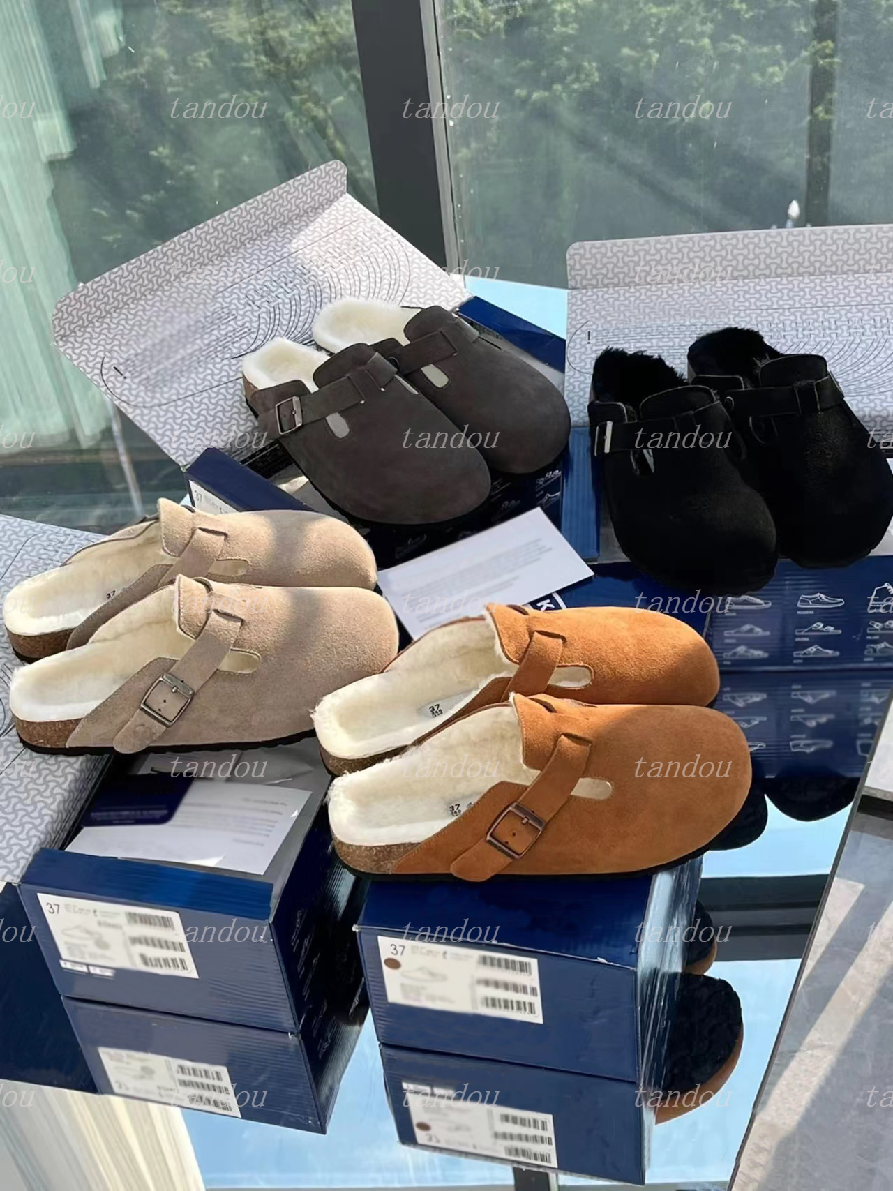 Boston Shearling Sandals Designer Clogs Suede Leathe Slippers Wook Fur Cork Flat Slides Fashion Clog Arizona Mayari Sandal Size 36-45, Color 7
Boston Shearling Sandals Designer Clogs Suede Leathe Slippers Wook Fur Cork Flat Slides Fashion Clog Arizona Mayari Sandal Size 36-45, Color 7