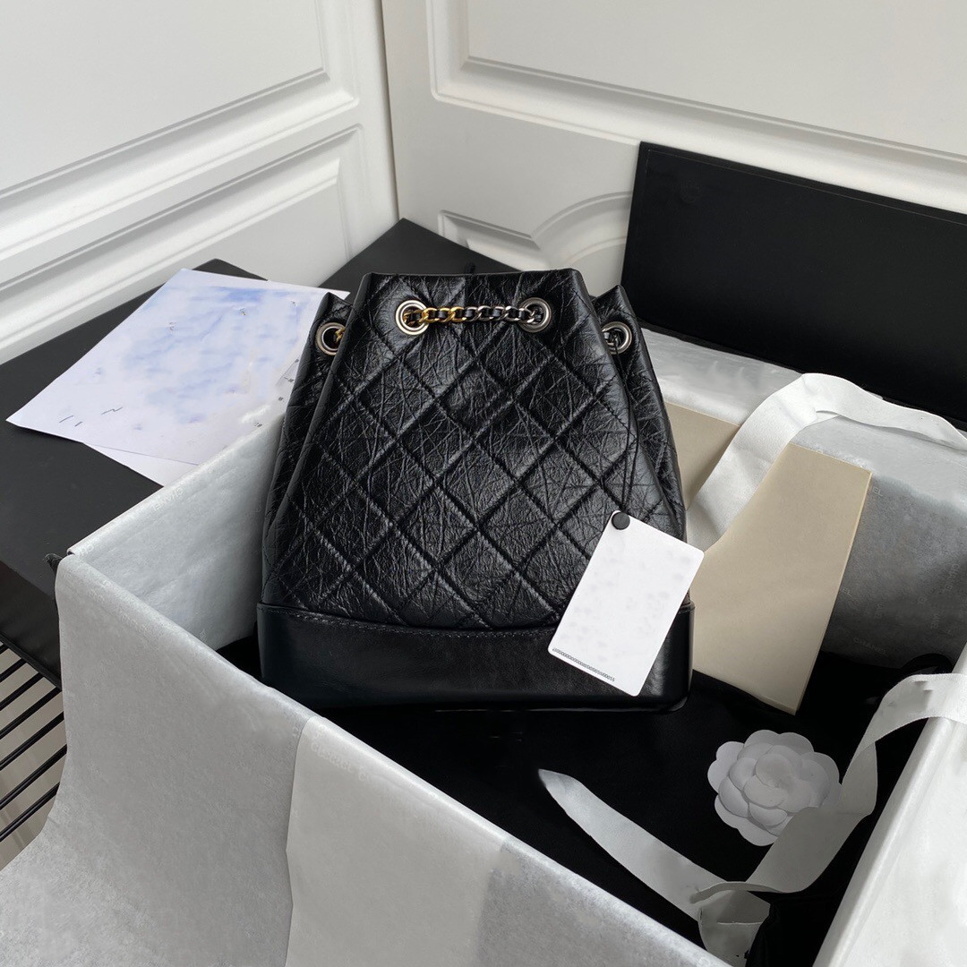 Designer bags Gabrielle Backpack Wandering Schoolbag Chain Handbag Shoulder Bags Square Lattice Women's Genuine Leather bag Luxury Custom made
Designer bags Gabrielle Backpack Wandering Schoolbag Chain Handbag Shoulder Bags Square Lattice Women's Genuine Leather bag Luxury Custom made