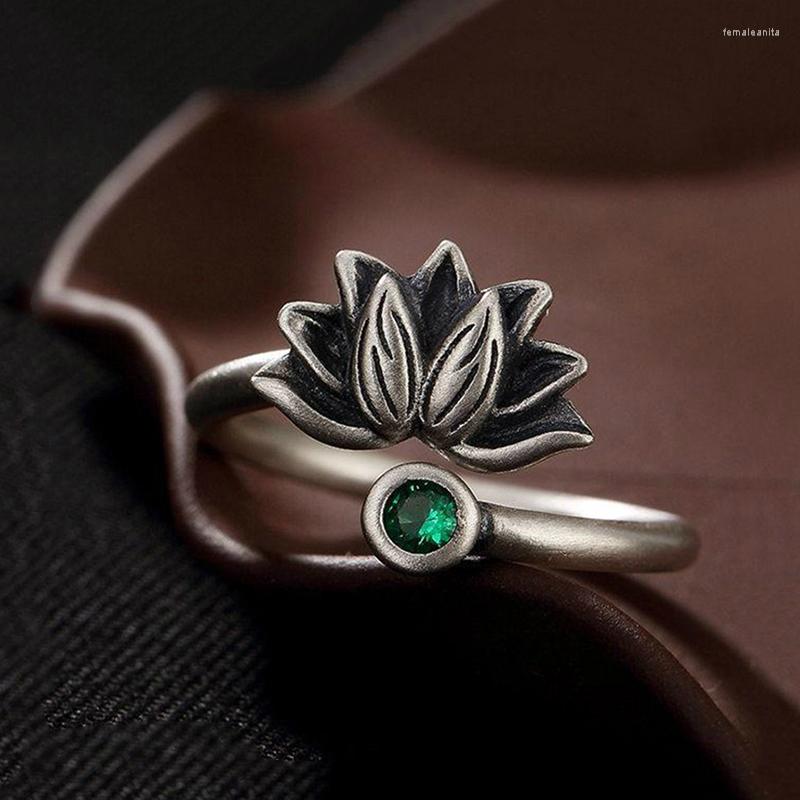 Cluster Rings Three-dimensional Craftsmanship With Green Diamonds Retro Lotus Adjustable Ring Chinese Court Bohemian Charm Ladies Jewelry
Cluster Rings Three-dimensional Craftsmanship With Green Diamonds Retro Lotus Adjustable Ring Chinese Court Bohemian Charm Ladies Jewelry