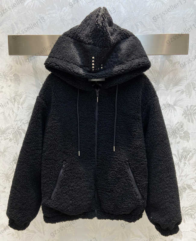 Designer Womens Jacket Heavy Letter Rivet Decorated Hooded Thicken Jackets Zipper Opening Double Pocket Design Lamb Wool Coats Cool Sayin Style Women Apparel 1970, 14
Designer Womens Jacket Heavy Letter Rivet Decorated Hooded Thicken Jackets Zipper Opening Double Pocket Design Lamb Wool Coats Cool Sayin Style Women Apparel 1970, 14
