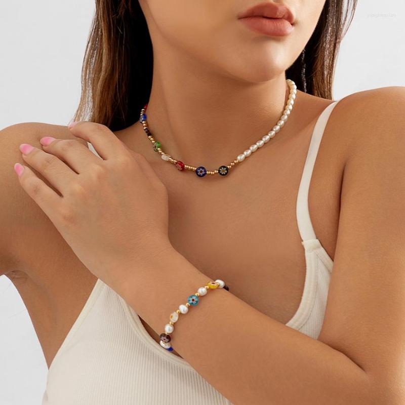 Pendant Necklaces Korean Fashion Colorful Flower Simulated Pearl Chain Necklace Women Bridal Summer Sweet Short Choker Y2K Jewelry Wed
Pendant Necklaces Korean Fashion Colorful Flower Simulated Pearl Chain Necklace Women Bridal Summer Sweet Short Choker Y2K Jewelry Wed