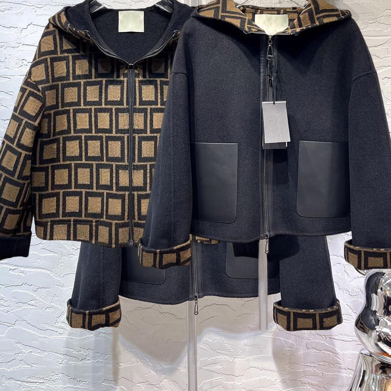 Women Fur Wool Coats Winter Faux Fur Outerwear Classic Short Warm Reversible Coat lady Stylish Fashion Leather Jackets, Packing bag
Women Fur Wool Coats Winter Faux Fur Outerwear Classic Short Warm Reversible Coat lady Stylish Fashion Leather Jackets, Packing bag
