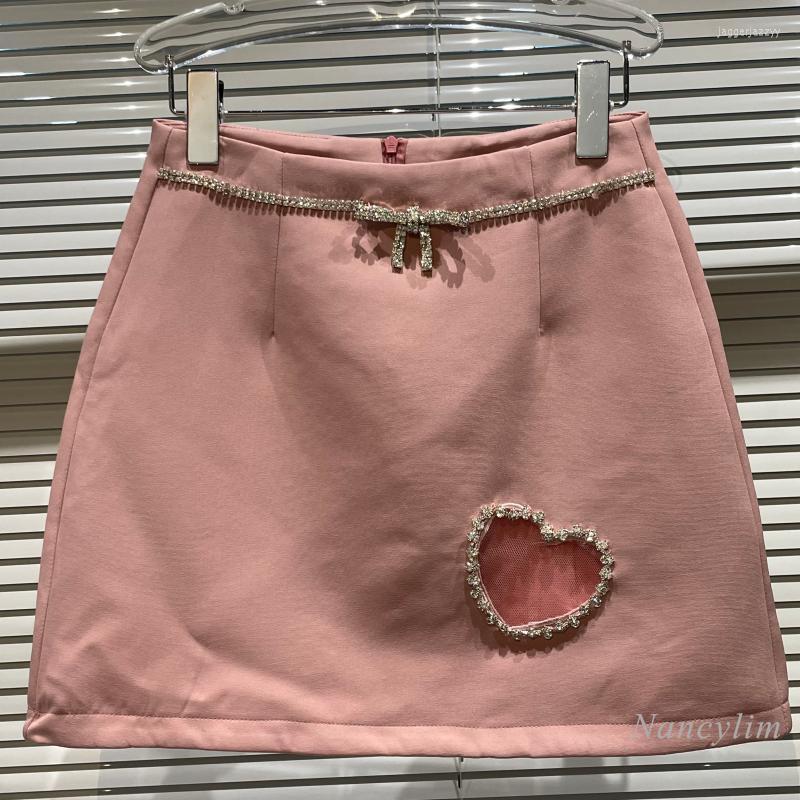 Skirts Mini Skirt Women 2022 Autumn Heart Shape Rhinestone Hollow Out Drill Chain A- Line Jupe Femme All-Match Slim, Black
Skirts Mini Skirt Women 2022 Autumn Heart Shape Rhinestone Hollow Out Drill Chain A- Line Jupe Femme All-Match Slim, Black