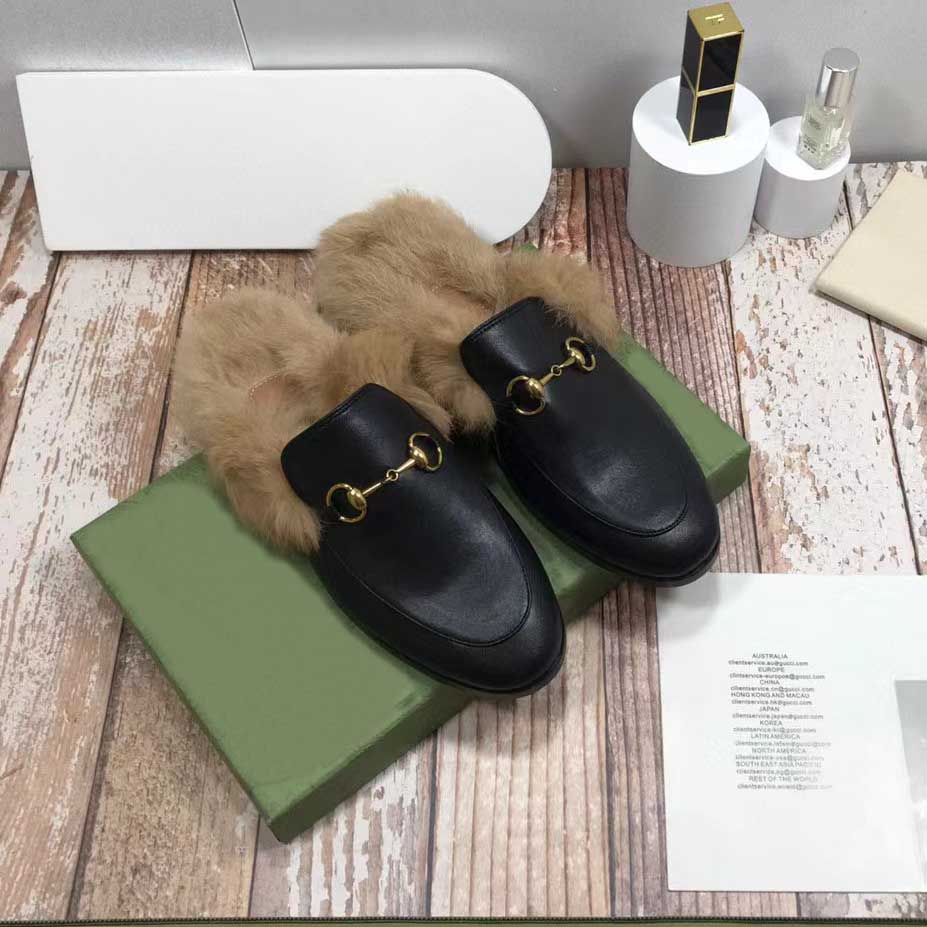 2023ss Designer Princetown Slippers Fur Mules Men Women Loafers Metal Chain Shoe Lace Velvet Slipper
2023ss Designer Princetown Slippers Fur Mules Men Women Loafers Metal Chain Shoe Lace Velvet Slipper