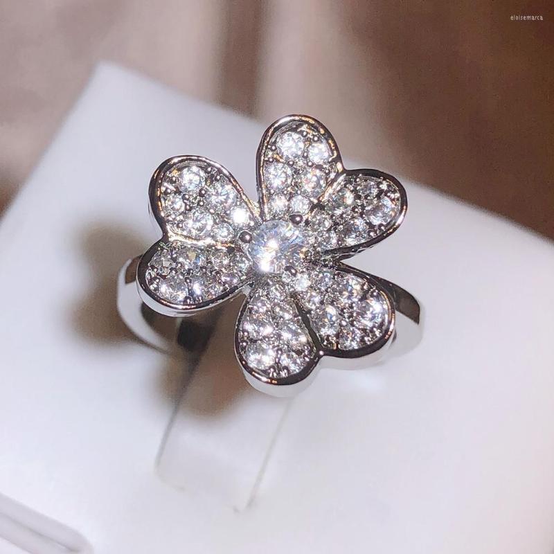 Cluster Rings Stylish Ring For Women Simple Clover Flower Zircon High Quality Party Jewelry Adjustable 925 Silver
Cluster Rings Stylish Ring For Women Simple Clover Flower Zircon High Quality Party Jewelry Adjustable 925 Silver