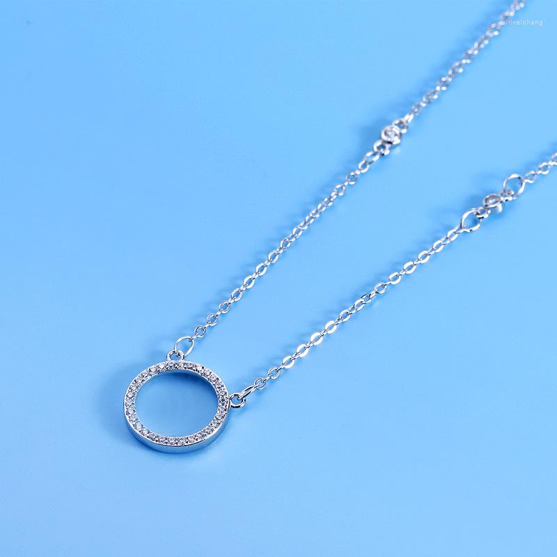 Pendant Necklaces Luxury Woman's Cubic Zircon Hollow Circle Pendants Female Fashion Sexy Clavicle Chain Short Choker Simple Neck Jewelry
Pendant Necklaces Luxury Woman's Cubic Zircon Hollow Circle Pendants Female Fashion Sexy Clavicle Chain Short Choker Simple Neck Jewelry