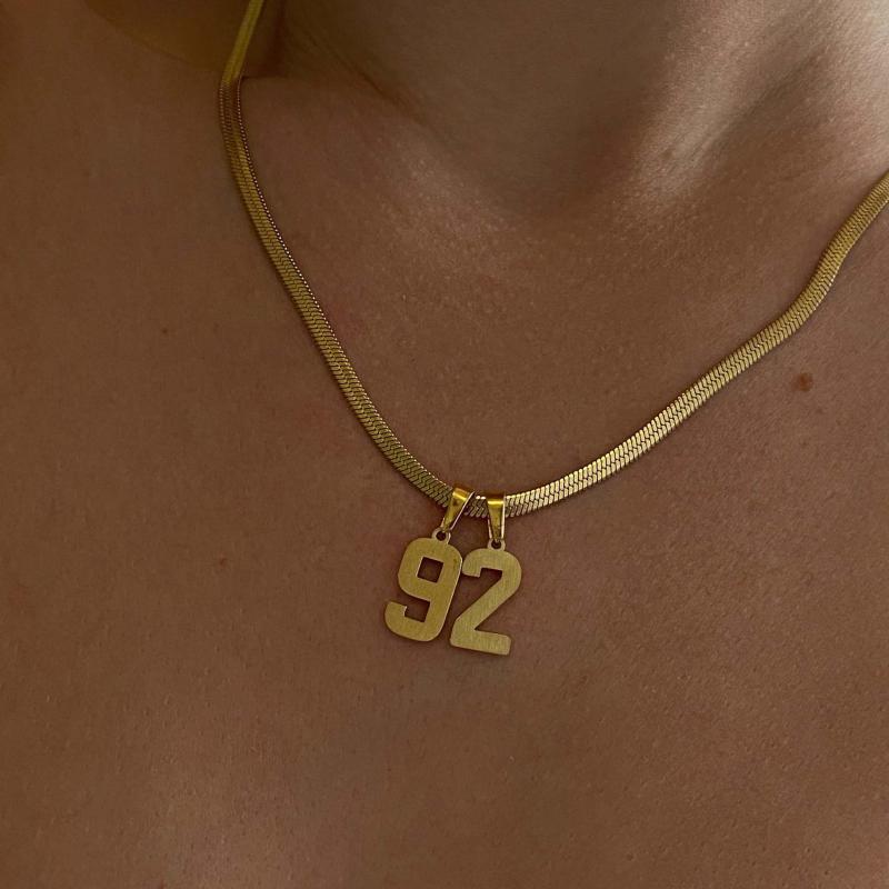 Chains Vintage Single Angel Number Pendant Snake Necklace For Women Punk Age Year Of Birth Lucky Choker Friends
Chains Vintage Single Angel Number Pendant Snake Necklace For Women Punk Age Year Of Birth Lucky Choker Friends