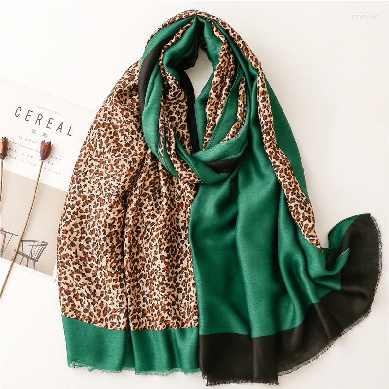 Scarves Cotton Hand Felt Scarf Soft Satin Gold Leopard Pattern Color Matching Silk Winter Shawl
Scarves Cotton Hand Felt Scarf Soft Satin Gold Leopard Pattern Color Matching Silk Winter Shawl
