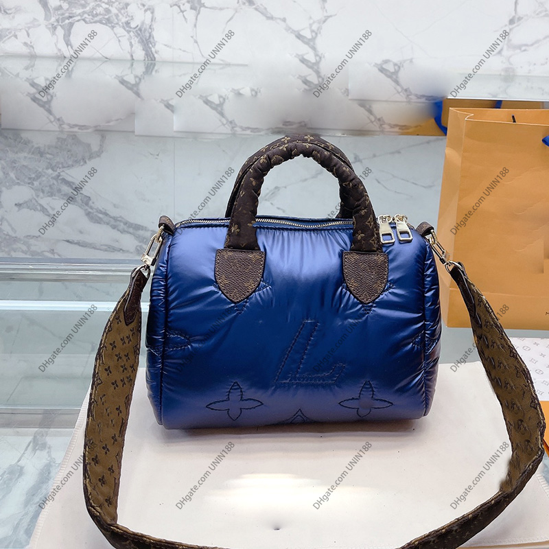 Womens Luxurys Designers Nano Speedy Tote Bag Retiro Handbags Quilted Flowers Pillow Shouder Crossbody Women Handbag Embossed Flowers With Original Dust Bags, Silver
Womens Luxurys Designers Nano Speedy Tote Bag Retiro Handbags Quilted Flowers Pillow Shouder Crossbody Women Handbag Embossed Flowers With Original Dust Bags, Silver