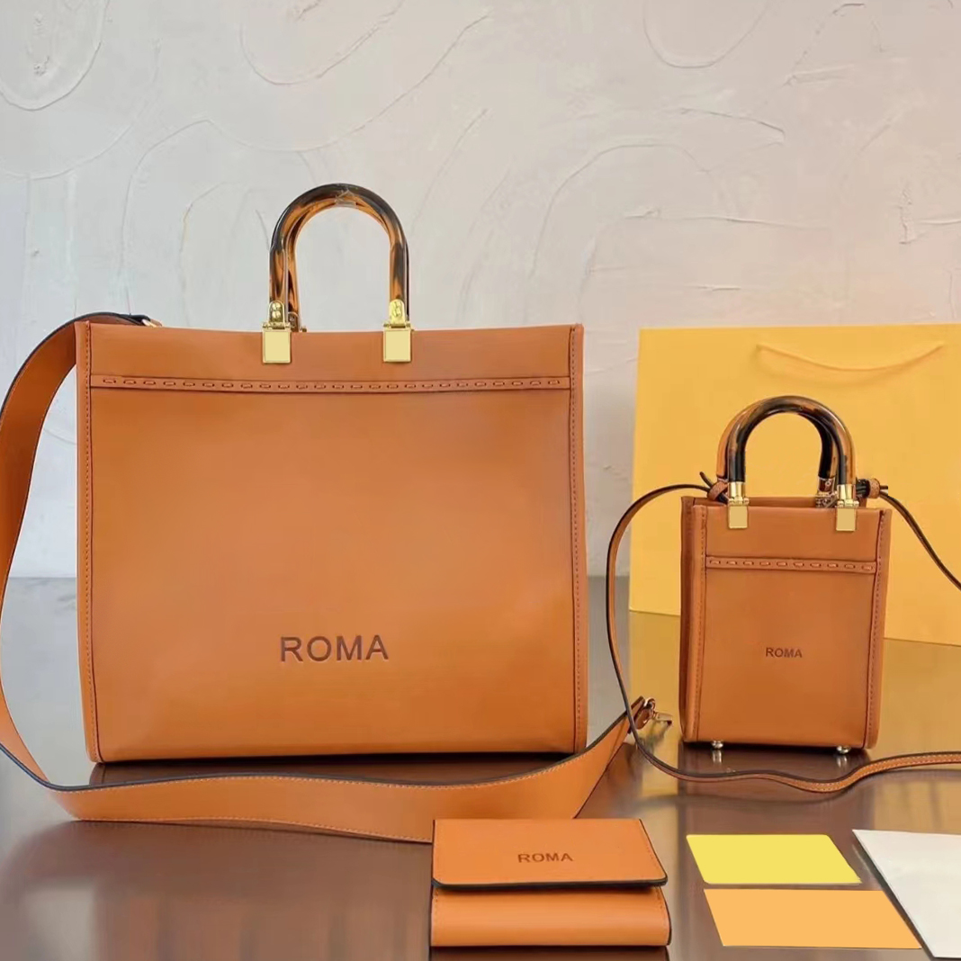 Luxurys designers Fashion Wholesale totes famous bag hobo women shoulder Cross Body cosmetic famous large weekend basket Genuine Leather top handle Hawksbill gift, Carton
Luxurys designers Fashion Wholesale totes famous bag hobo women shoulder Cross Body cosmetic famous large weekend basket Genuine Leather top handle Hawksbill gift, Carton