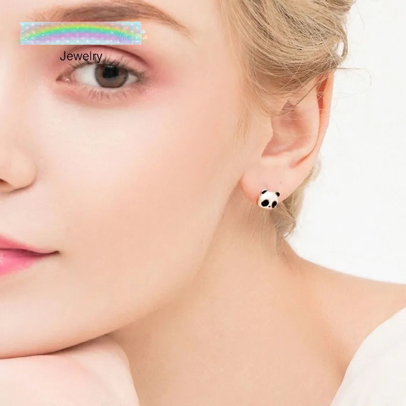 Luxury Women Designers Stud Diamond Panda Sterling Silver Earring S925silver Earrings Ear Stud Womens Designer Studs Metal 22110405
Luxury Women Designers Stud Diamond Panda Sterling Silver Earring S925silver Earrings Ear Stud Womens Designer Studs Metal 22110405
