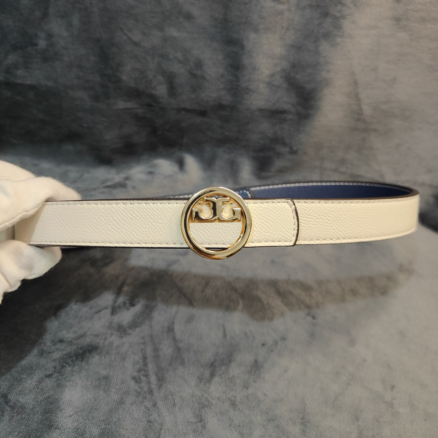 designer belt Solid color Luxury belts for women Classic belt Vintage Pin needle Buckle Beltss 5colors Width 2.5 cm size 100-110cm Versatile Casual fashion good, As pics
designer belt Solid color Luxury belts for women Classic belt Vintage Pin needle Buckle Beltss 5colors Width 2.5 cm size 100-110cm Versatile Casual fashion good, As pics