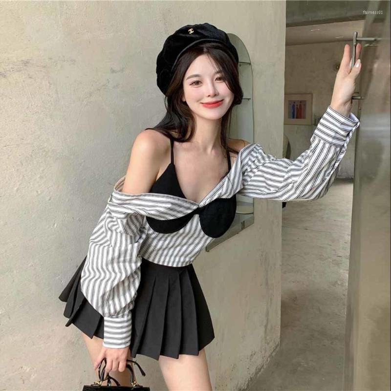 Women' Blouses Autumn Fake Two Piece Crop Top Women 2022 Sexy Irregular Deep V-neck Long Sleeve Short Striped Shirt Femme, Black
Women' Blouses Autumn Fake Two Piece Crop Top Women 2022 Sexy Irregular Deep V-neck Long Sleeve Short Striped Shirt Femme, Black