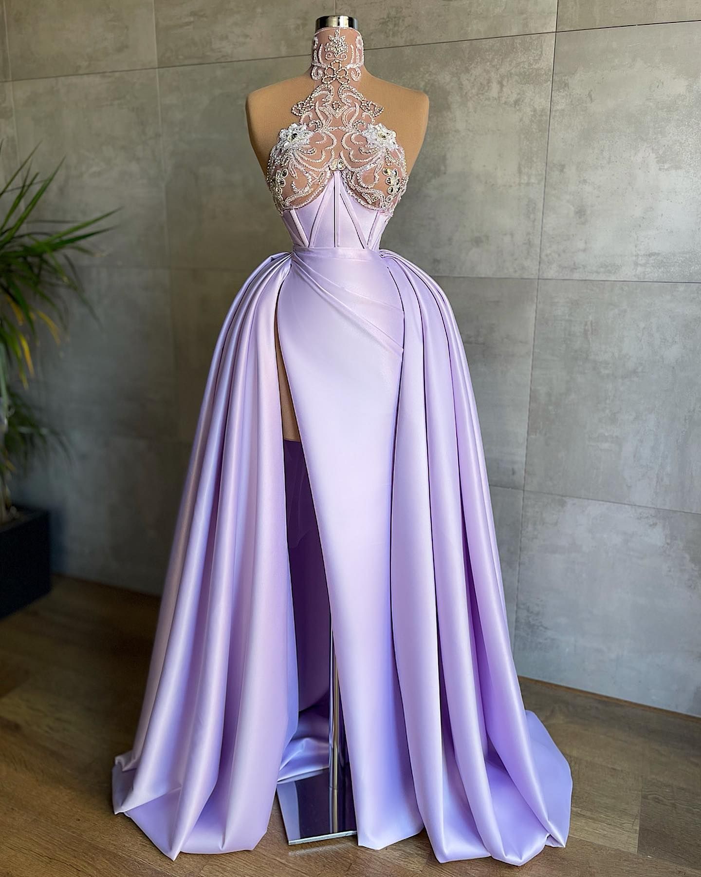 Lilac lavender High Neck Prom Dresses Beaded Ruffles Overskirt Satin Crystal High Split Evening Gown Formal Occasion Wear