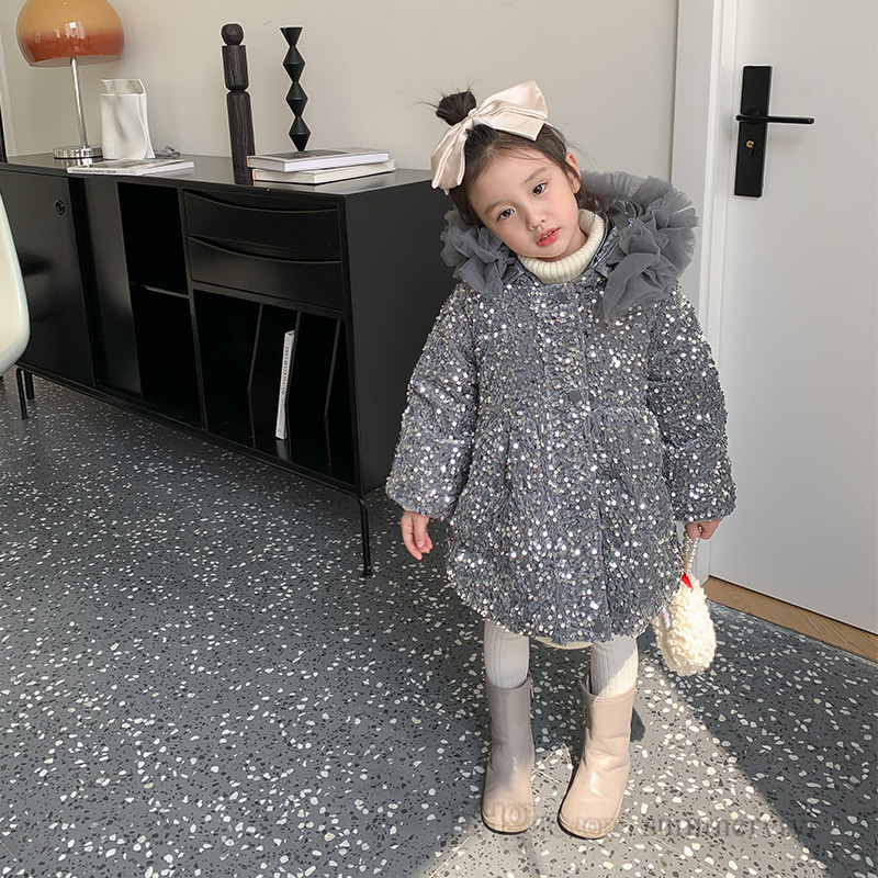 Winter kids white duck down coat girls sequins thicken splicing gauze princess outwear children ruffle hooded long down coats A9261, Gray 
Winter kids white duck down coat girls sequins thicken splicing gauze princess outwear children ruffle hooded long down coats A9261, Gray