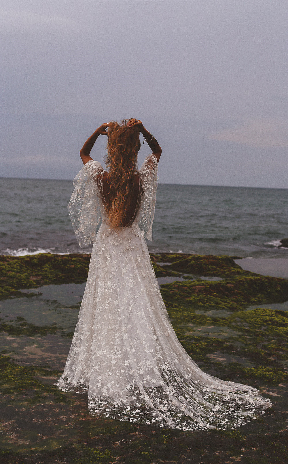 Glittering Star A e Deep V-neck Bride Beach Boho Gowns New Wedding Party Dresses