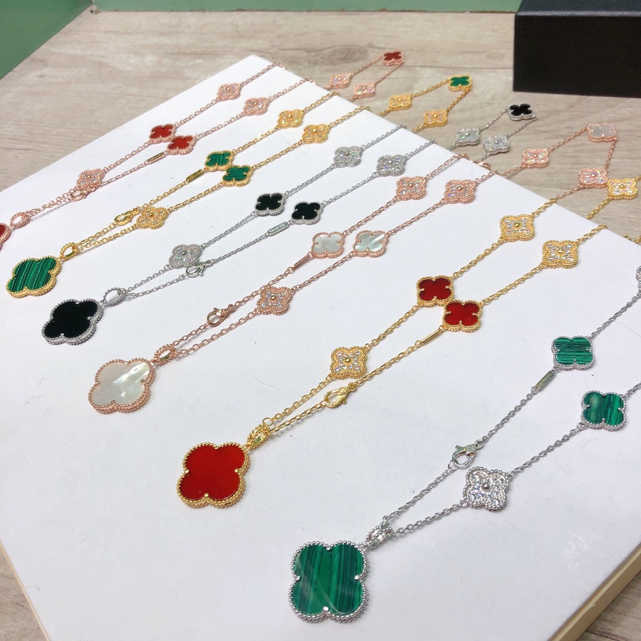 Vintage Cleef Brand Designer Pendant Necklaces Mother Of Pearl 18k Gold Planted Four Leaf Clover Crystal 10 Clovers Flowers Long Sweater Necklace With Box Party Gift
Vintage Cleef Brand Designer Pendant Necklaces Mother Of Pearl 18k Gold Planted Four Leaf Clover Crystal 10 Clovers Flowers Long Sweater Necklace With Box Party Gift