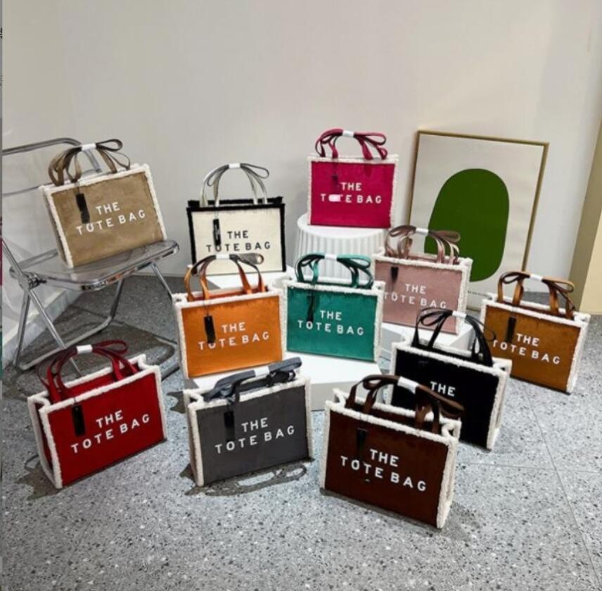 Ladies Tote Bag Womens Designer Bags Large Capacity Plain Crossbody Shoulder Bags Handbags Famous Women Coin Purse Casual Square PU Leather Wallets, Red
Ladies Tote Bag Womens Designer Bags Large Capacity Plain Crossbody Shoulder Bags Handbags Famous Women Coin Purse Casual Square PU Leather Wallets, Red