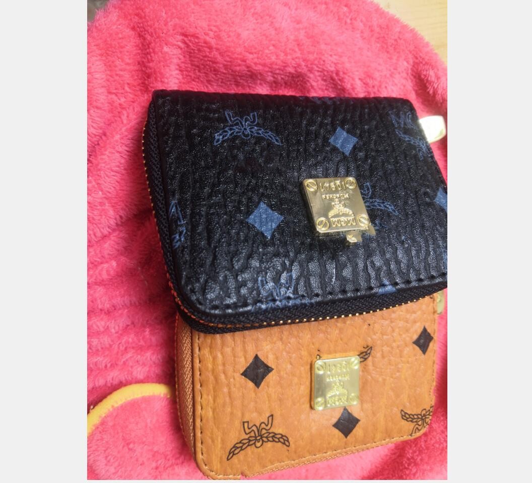 22ss new fashion option bank credit Card holder Bag Case Membership black MCMMMC Card Bag Purse Women Wallets, Brown +brown
22ss new fashion option bank credit Card holder Bag Case Membership black MCMMMC Card Bag Purse Women Wallets, Brown +brown