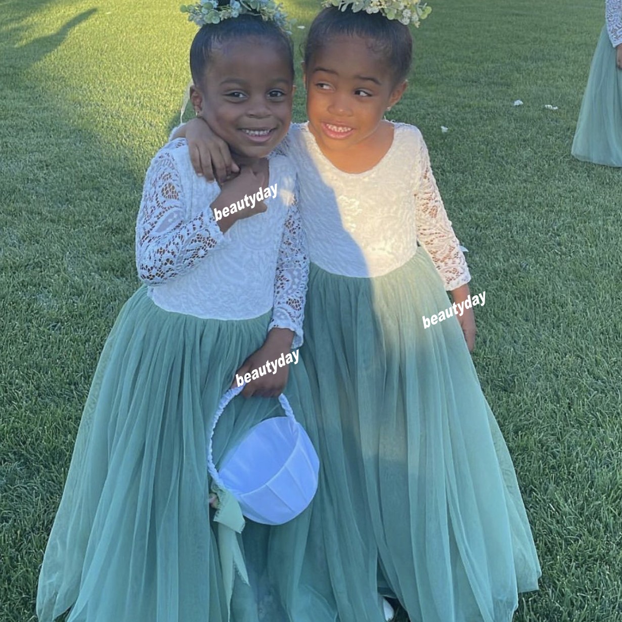Flower Girls' Dresses For Wedding Kids Formal Wear Long Sleeves Puffy Tutu Toddler Little Girls Pageant Communion Dress Graduation Birthday Party