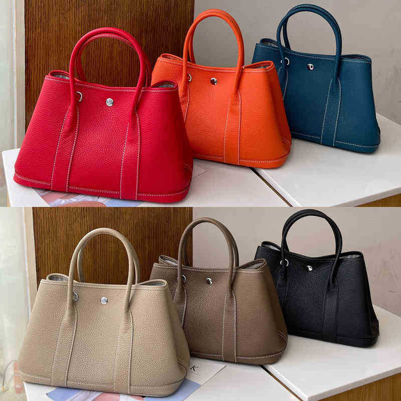 h bag Classic leather designer H ermese bag Garden Women s Womens 2022 first layer cowhide garden Single Shoulder Messenger Large Capacity portable ToteNB5J, Sky blue
h bag Classic leather designer H ermese bag Garden Women s Womens 2022 first layer cowhide garden Single Shoulder Messenger Large Capacity portable ToteNB5J, Sky blue